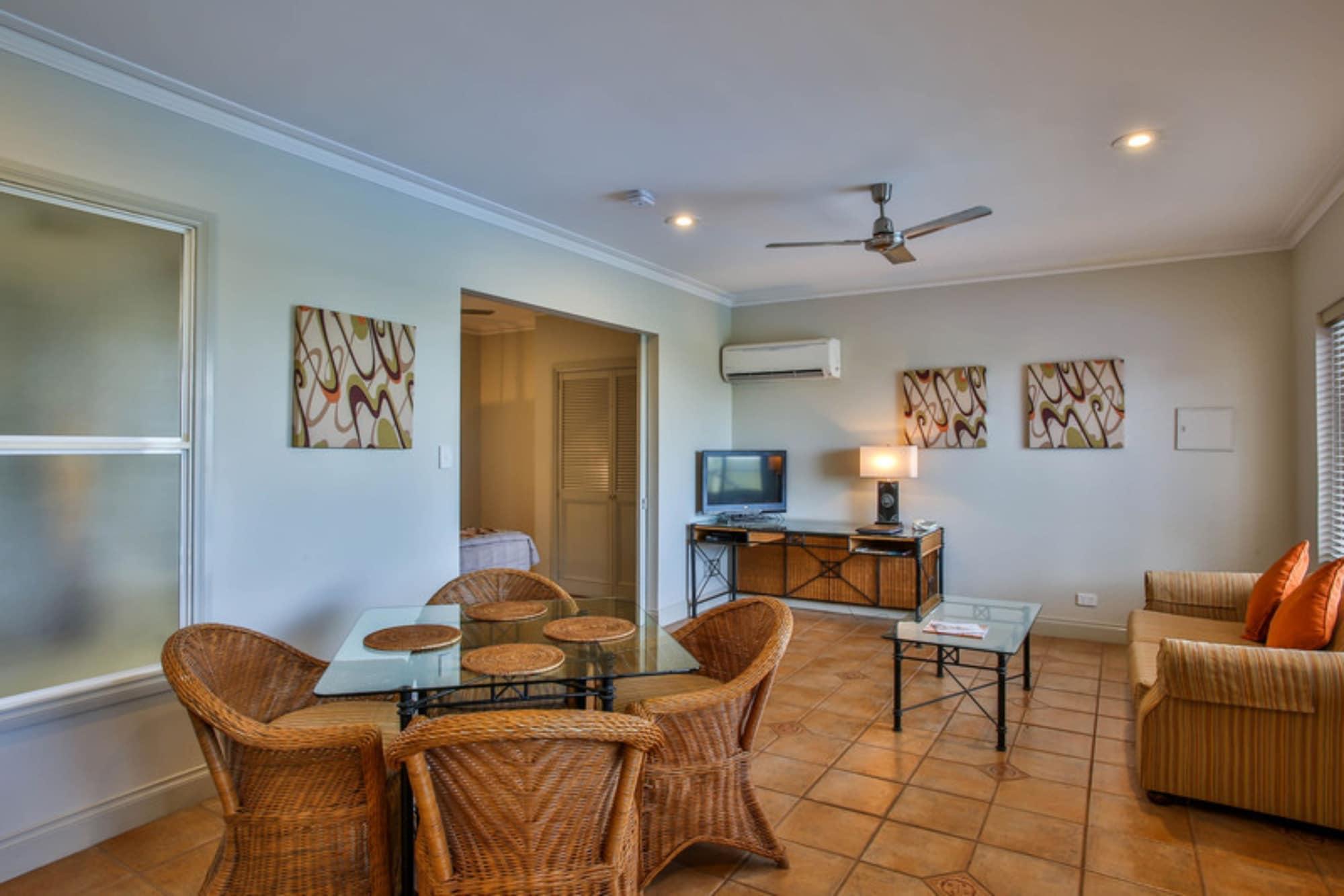 ברום Moonlight Bay Suites מראה חיצוני תמונה