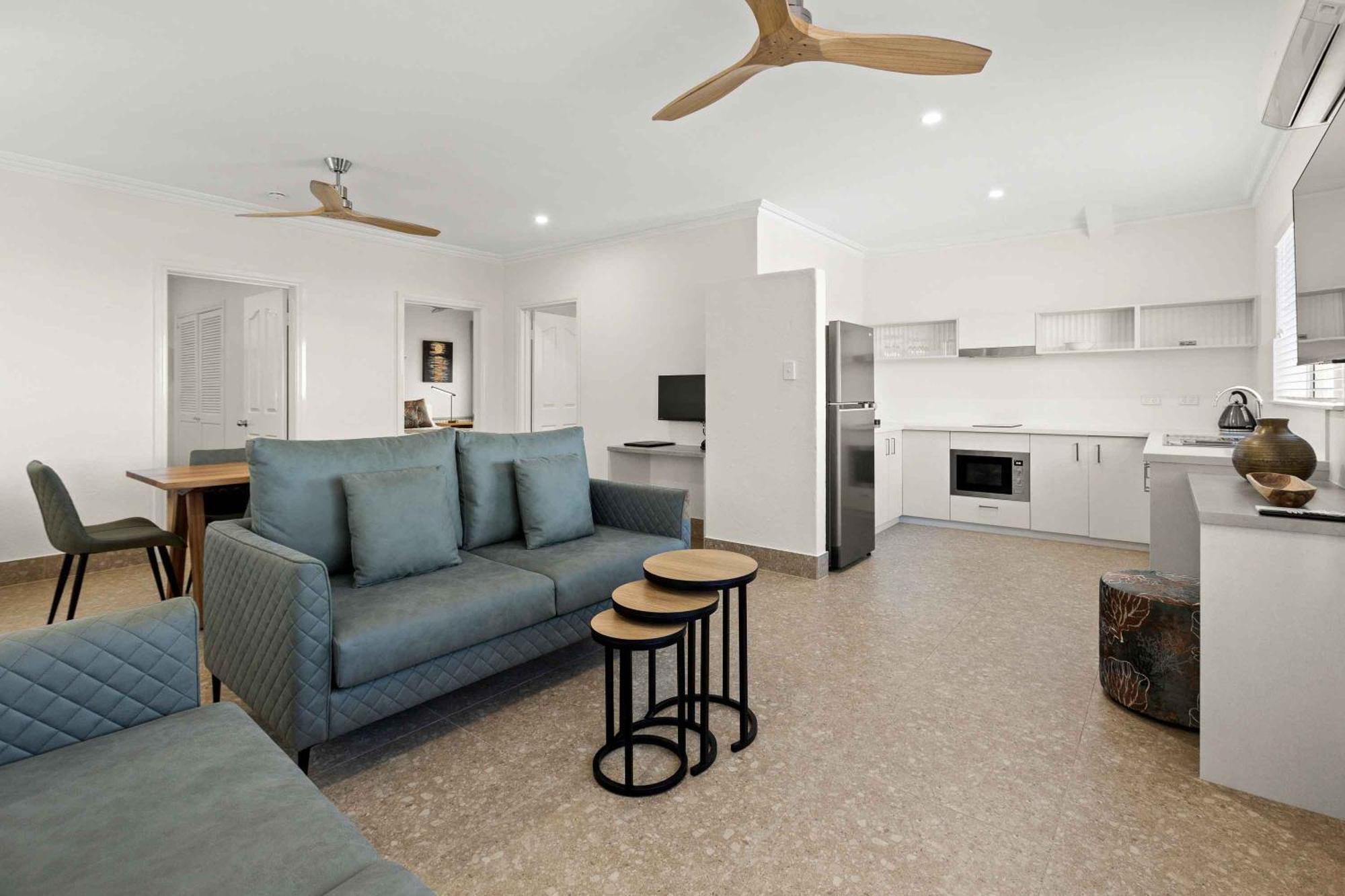 ברום Moonlight Bay Suites מראה חיצוני תמונה