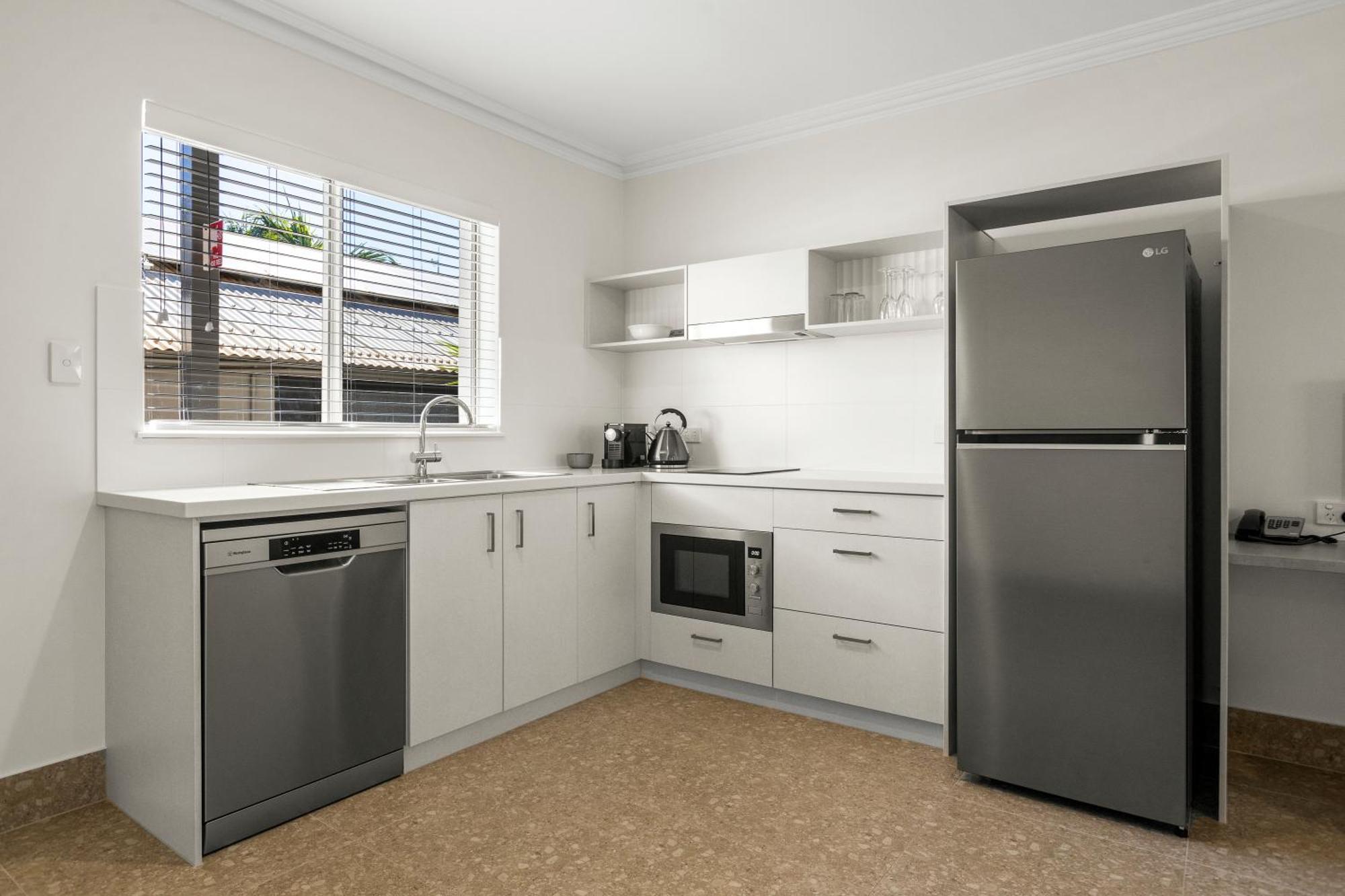 ברום Moonlight Bay Suites מראה חיצוני תמונה